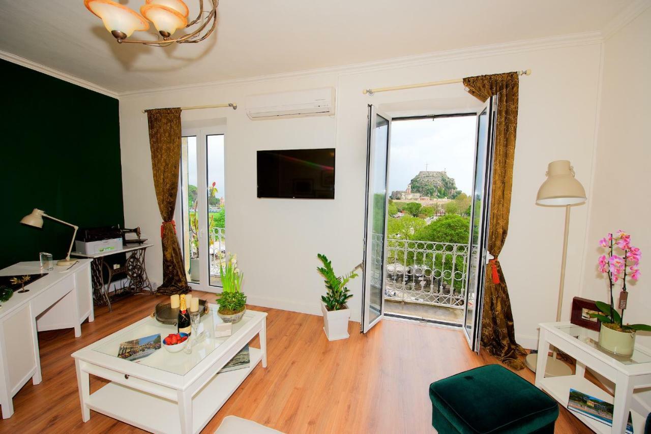 Old Fortress Luxury Apartament *